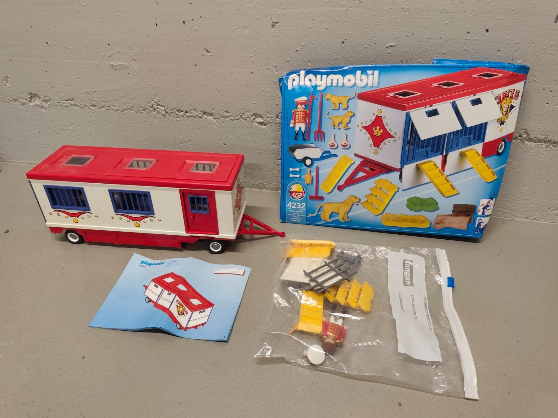 Playmobil Giocattoli: Playmobil 4232 Zirkuswagen – Usato da Oberkulm venduto da FairTreasures 1