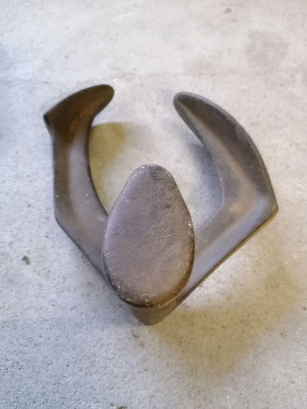 Werkzeuge: Antiker Amboss aus Stahl 537-3 – Gebraucht aus Muri AG von goodmood17 1
