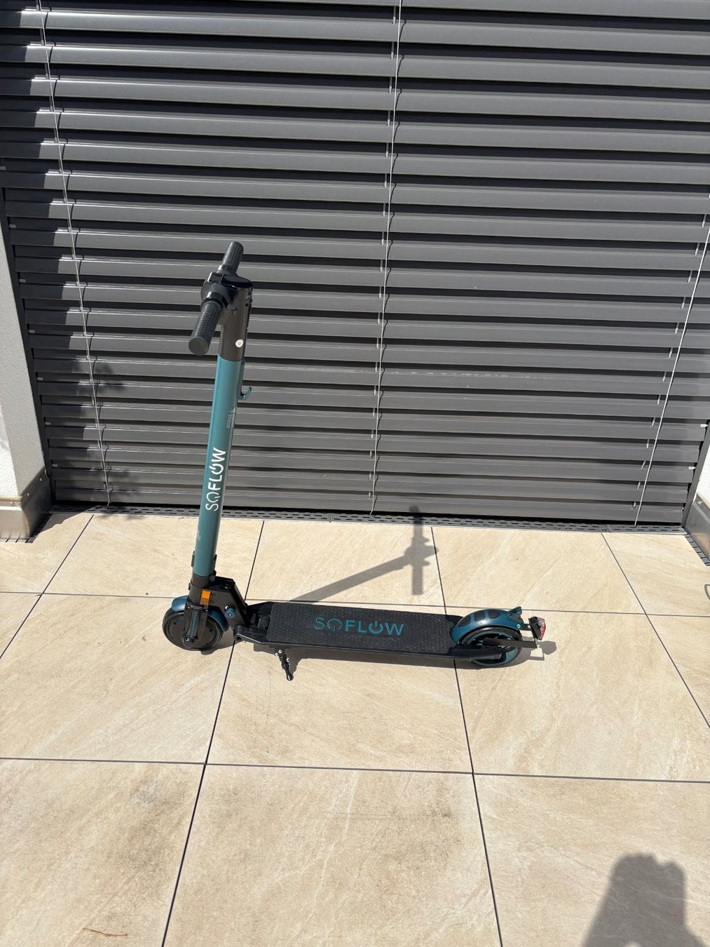 Soflow Kickboard: SoFlow SO1 E-Scooter 300W – Usato da Sissach venduto da mky_bs9f