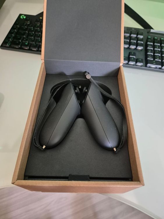 Meta Quest Touch Pro-Controller (Gebraucht) in Môtier (Vully) für CHF ...