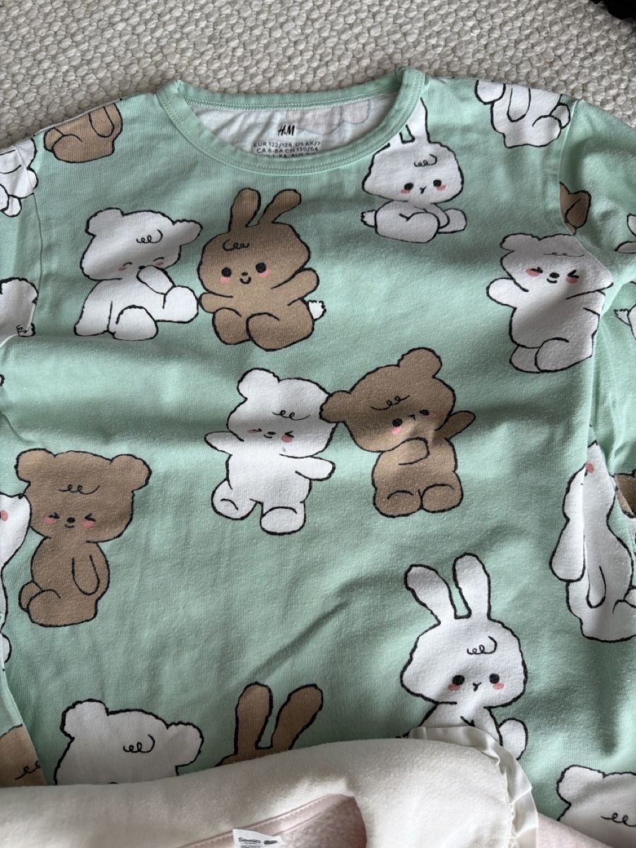 H&M Lotti & Set di vestiti: Gr 122/128 - alles h & m  – Usato da Rothenthurm venduto da LaThie 2