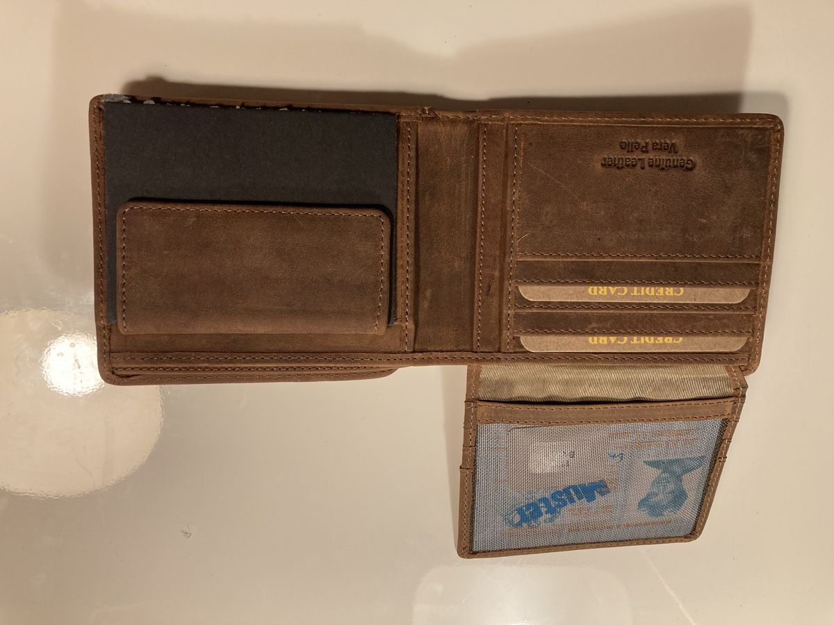 Portafogli: Portemonnaie  – Nuovo e nell'imballaggio originale da Bern venduto da tar_hm7j 1