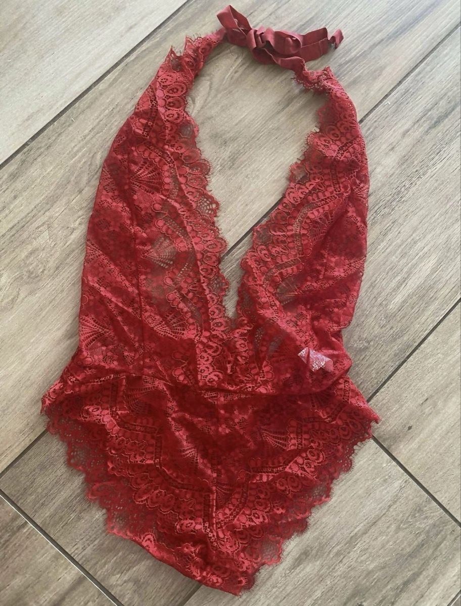 Altra biancheria intima: ROTER SPITZEN-BODY UNGETRAGEN GRÖSSE S – Nuovo e nell'imballaggio originale da Dübendorf venduto da ali_g7p8