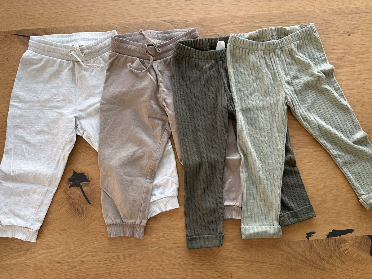 H&M Ensembles coordonnés: Kleiderpaket Herbst/Winter Grösse 92 – D'occasion à Bütschwil par Fdu_9606 2
