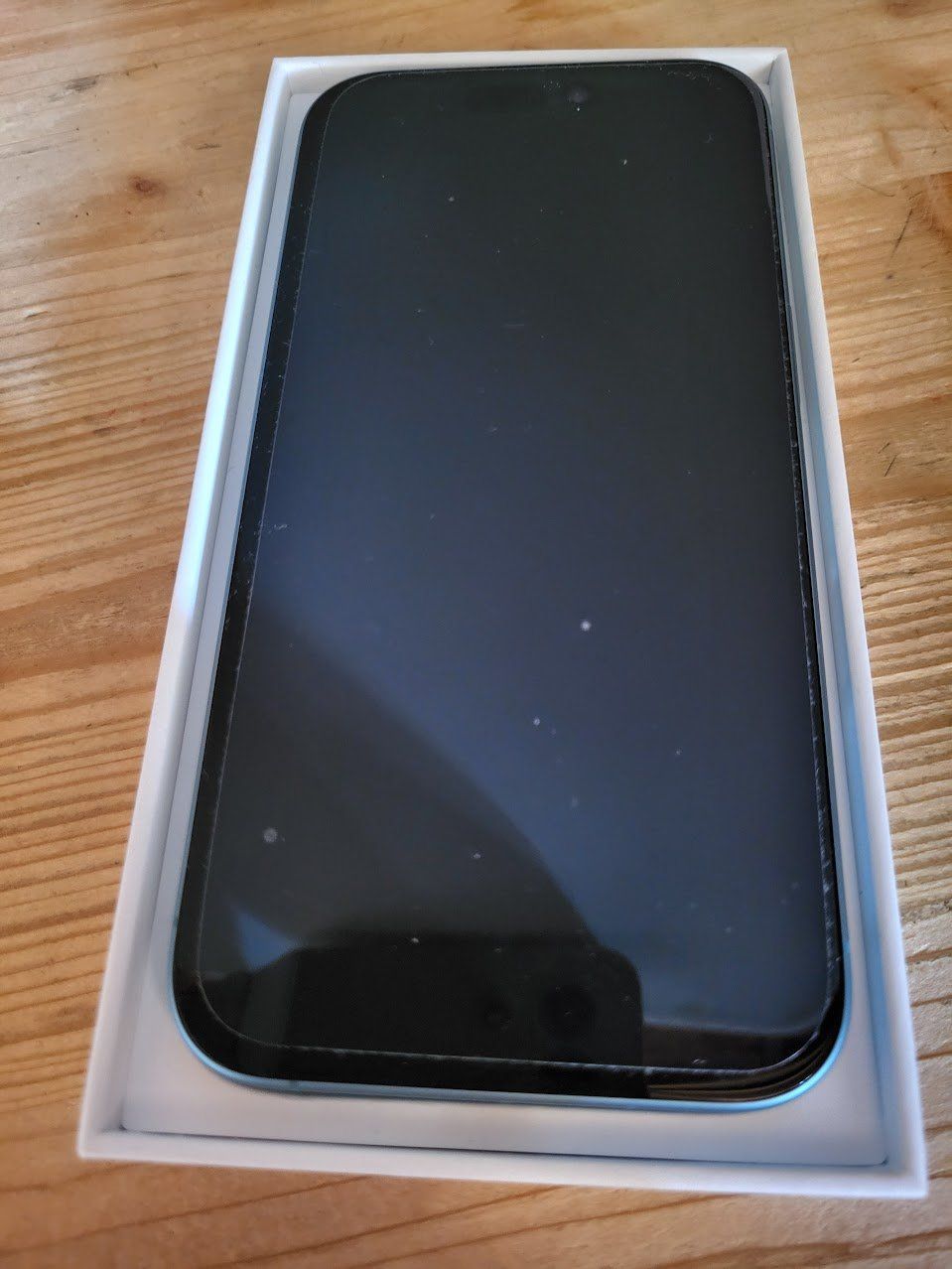 Apple Telefoni cellulari / Smartphones: iPhone 16 – Usato da Selkingen venduto da Gevevieve 3