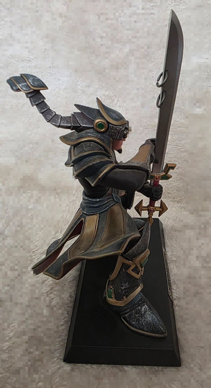 Statuette: League of Legends Master YI – Usato da Rheinsulz venduto da nostalgia91 1