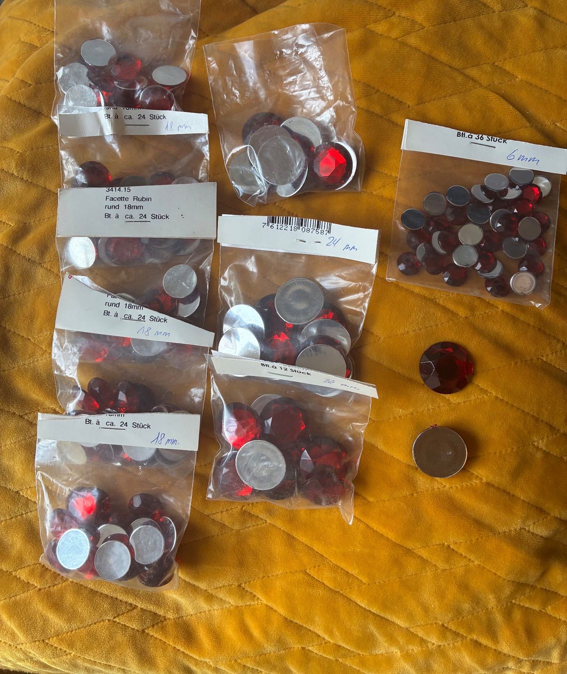 Steine & Dachziegeln: Rubin Kunststoffe Steine sehr schön – Neu und originalverpackt aus Kleinlützel von Clearbam