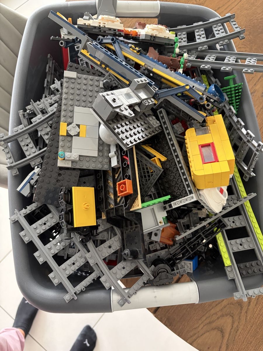 Lego Giocattoli: Lego Eisenbahn/ Star wars / steine 5kg – Usato da Root venduto da Eisblume79 1