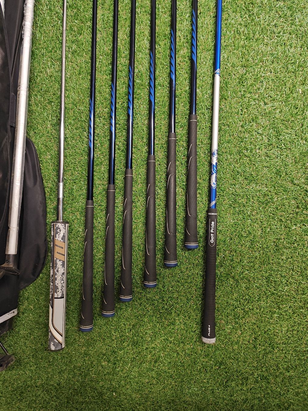 Taylor Made Mazze & Set: Golfset mit Driver, Eisen, Putter und Bag – Usato da Uerikon venduto da Chreggus_Golfshop 3