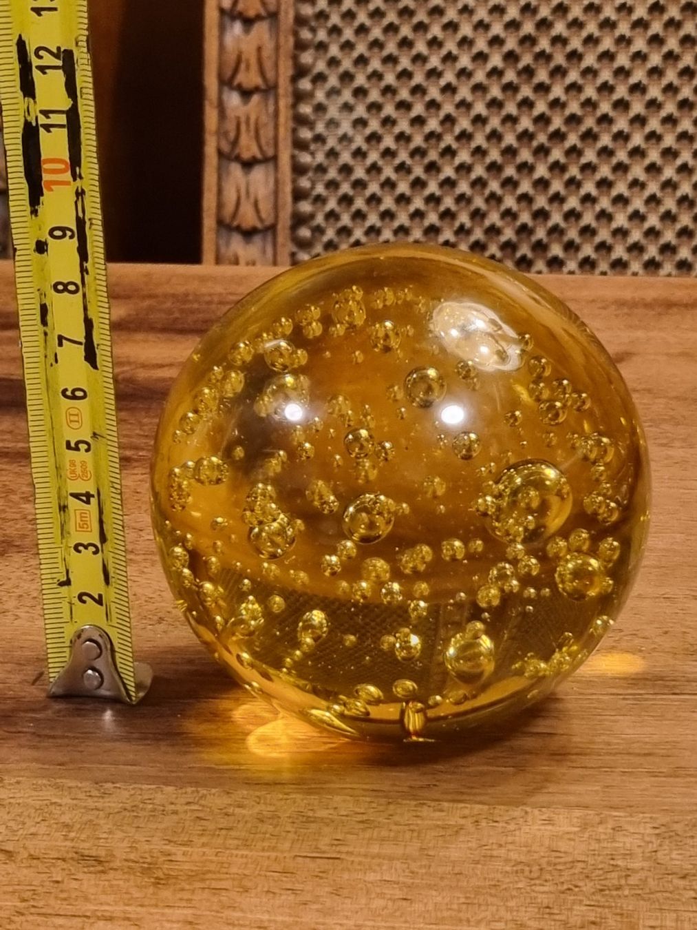 Tutte le decorazioni: Vintage Briefbeschwerer Glaskugel Bernstein 943 g – Usato da Scharnachtal venduto da devin03 1
