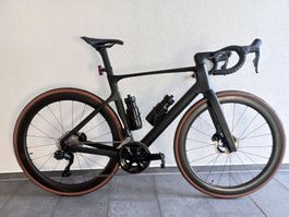 Carbon-Rennrad, Shimano 105 Di2, Gr. M/54, Räder Carbon 50mm