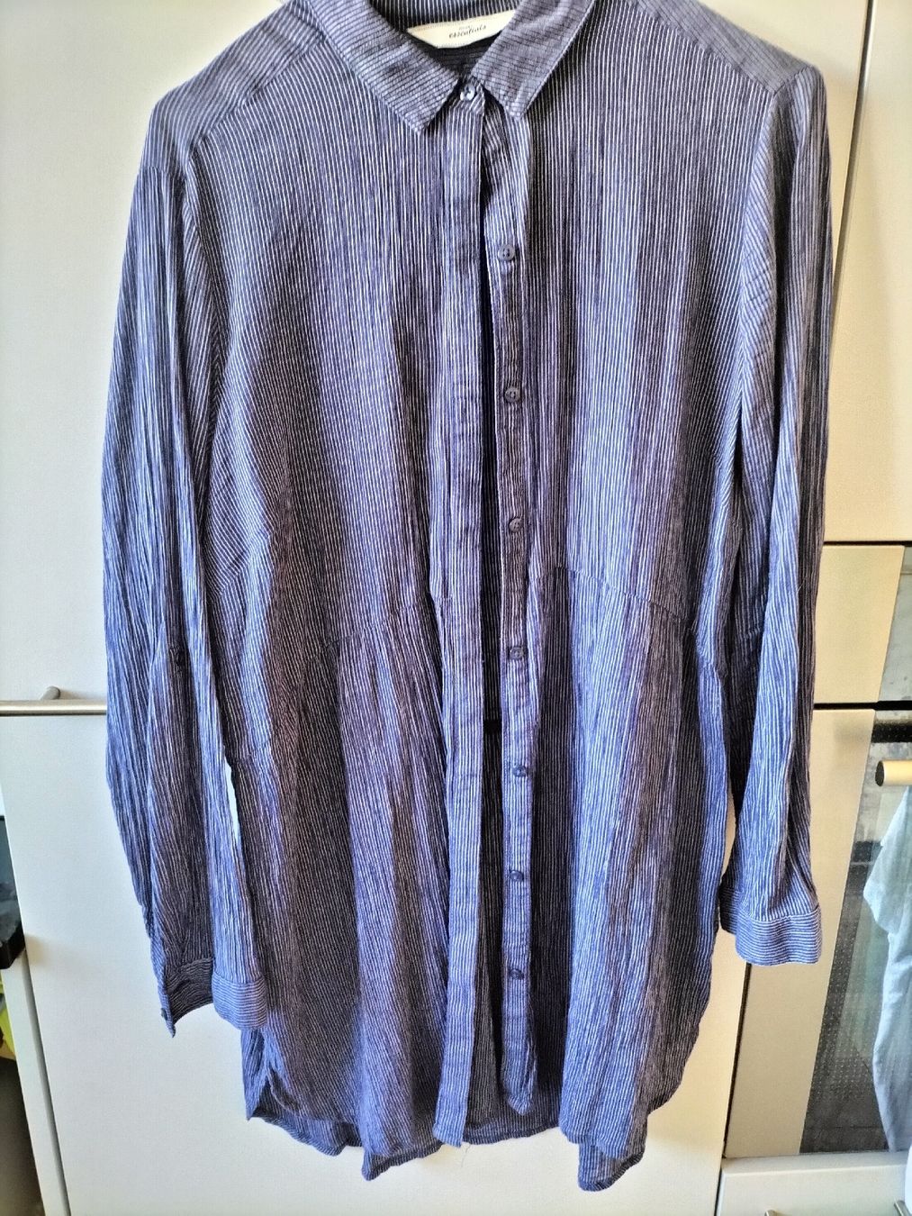 Blusen: 'Tchibo' Damenbluse, lang, gestreift, Gr. 40, Baumwolle – Gebraucht aus Pfäffikon ZH von e13_x2n5