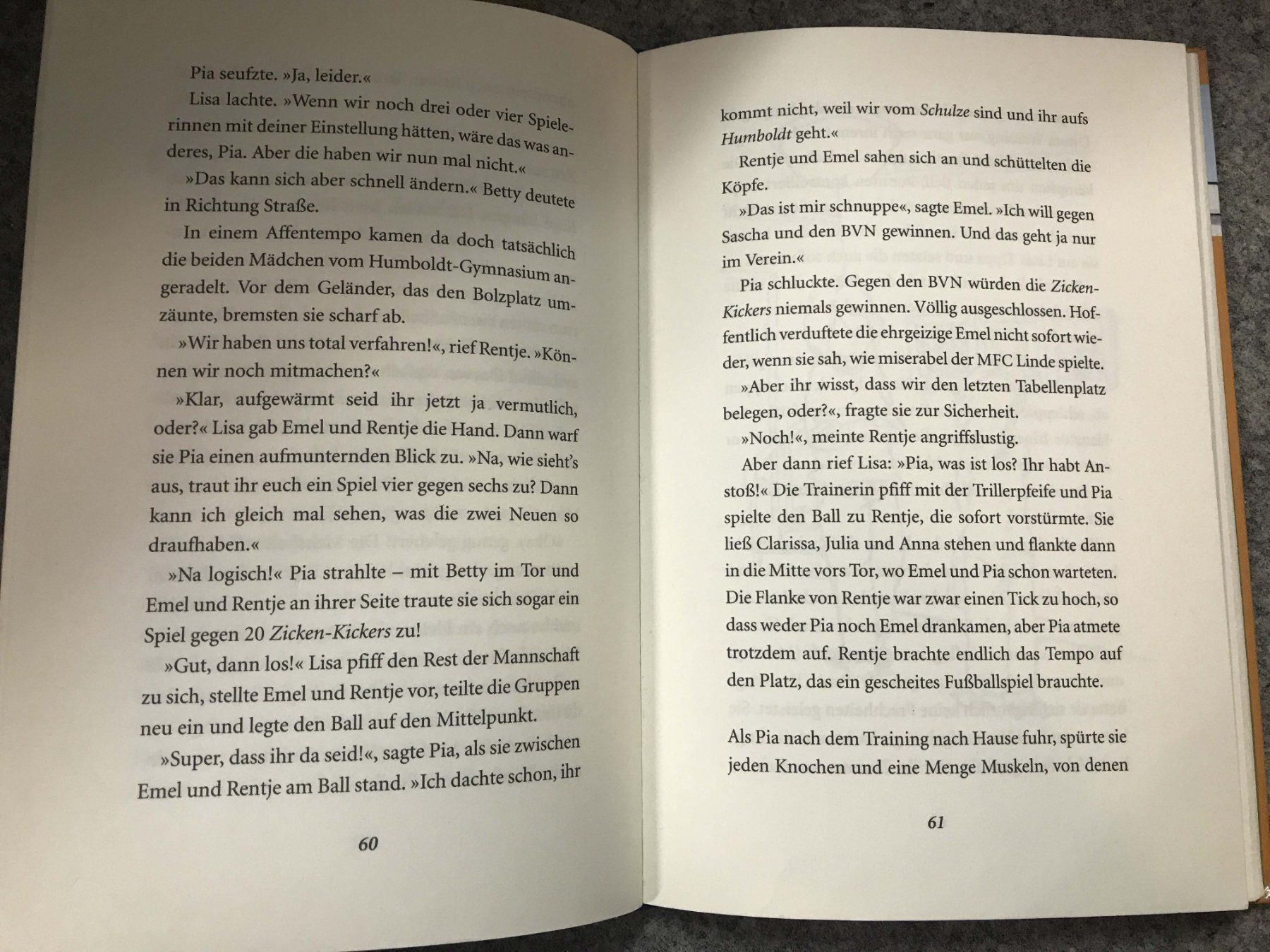 Bücher: Die Rivalen- Runter vom Rasen, Jungs! – Gebraucht aus Guntershausen von Gloominati 2