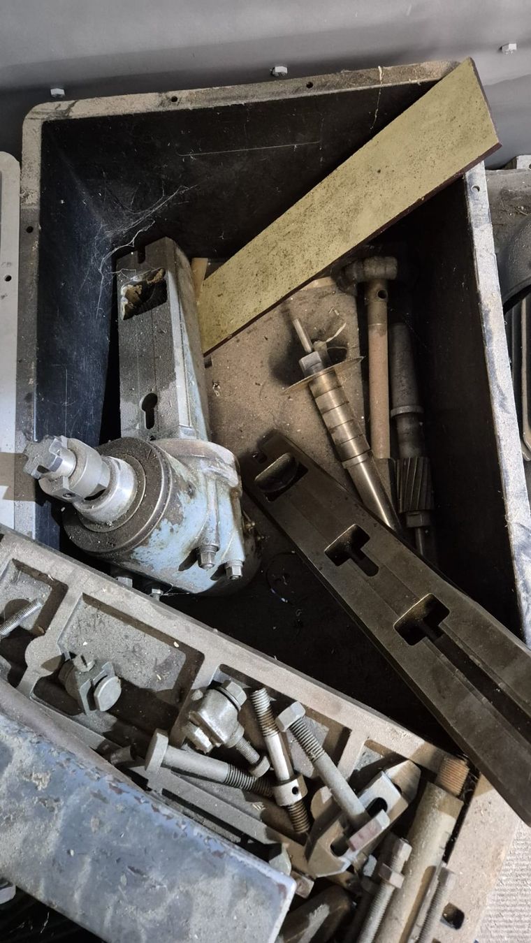 Schaublin Tutte le macchine: Metallfräsmaschine Schäublin – Difettoso da Häusernmoos venduto da Primus63 7