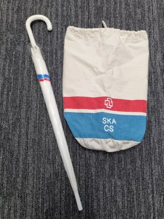 Vintage Regenschirm SKA/CS Bank mit Stoffbeutel (Turnsäckli)