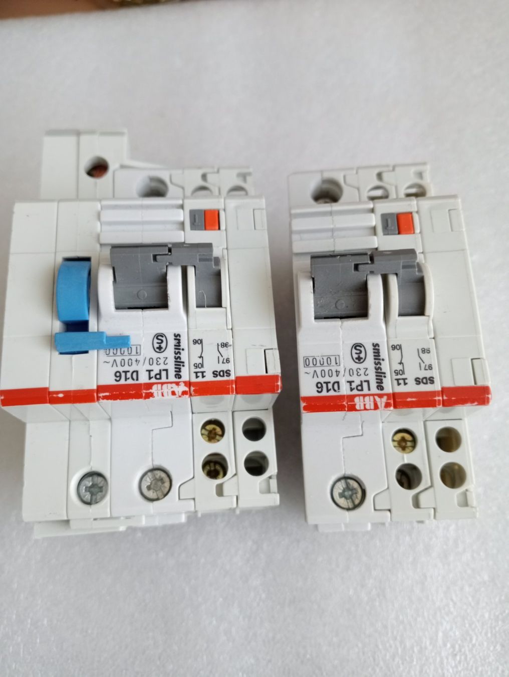 ABB Interruttori: ABB 2x SDS11, 2x LP1, 2x D16 mit FI – Usato da Zürich venduto da sendbad 3