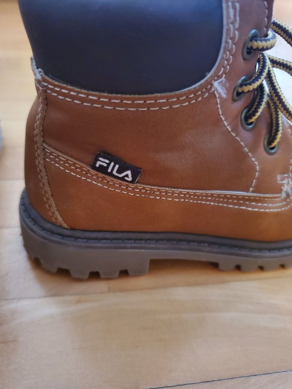 Scarpe per ragazzi: Fila Winterstiefel Junge Gr 23 – Usato da Dättwil AG venduto da Globetrotter2000 2