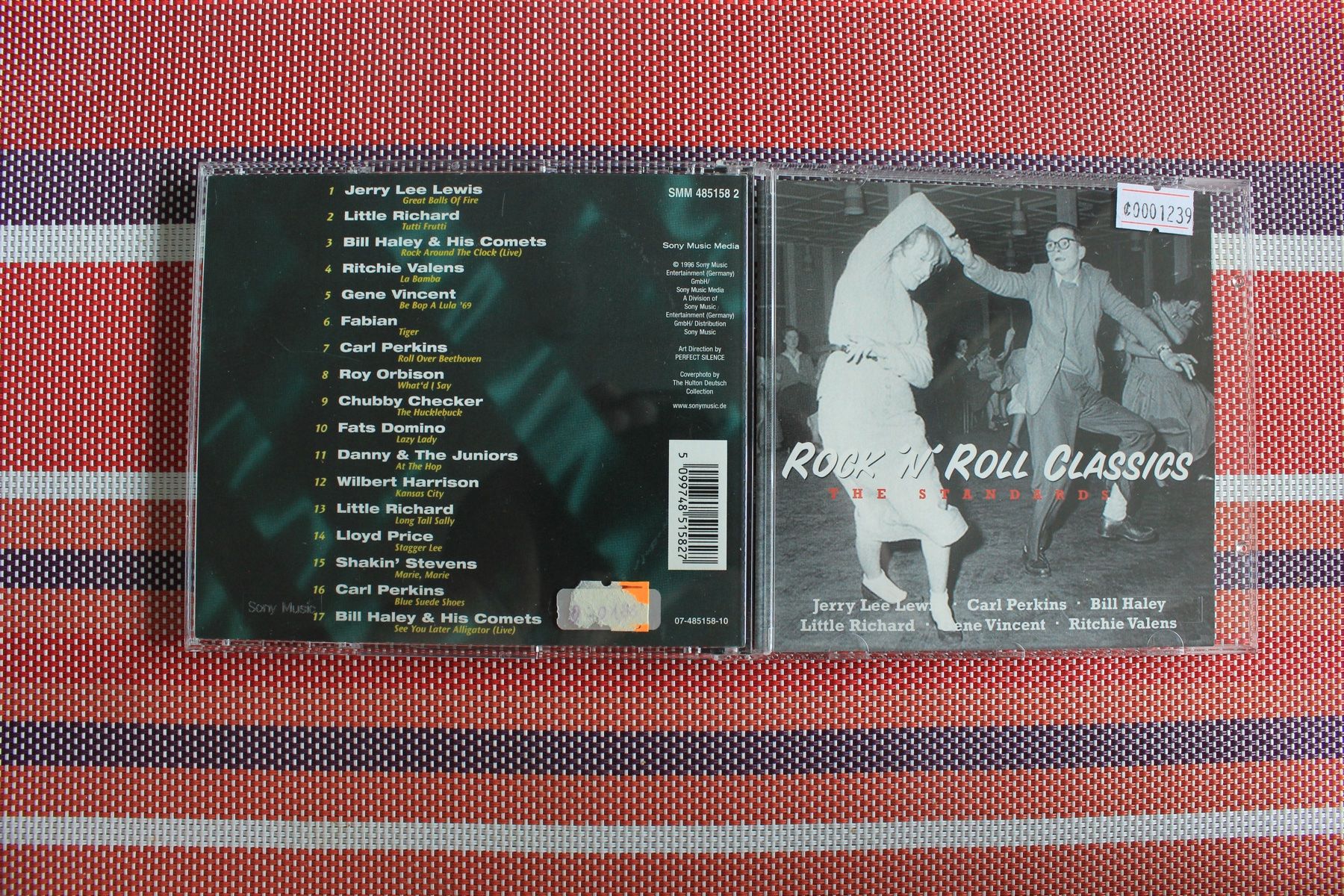 CD: Rock'N'Roll Classics Various The Standards – Usato da Geroldswil venduto da CD-Verkauf-2022