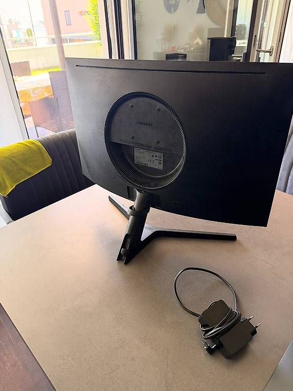 Monitore: Samsung LC27RG50FQRXEN  – Gebraucht aus Hergiswil NW von Thelegend3080 1