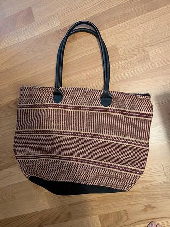 Strandtasche, Jute Natur und weinrot, innen 3 kleine Taschen