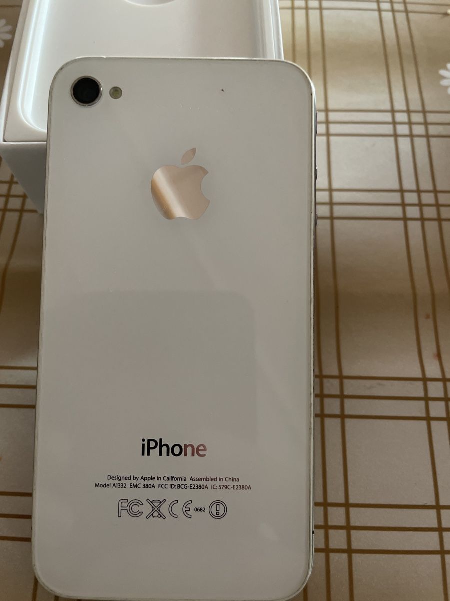 Apple Handys / Smartphones: iPhone 4   In Original-Verpackung. Top Zustand – Gebraucht aus Wohlen AG von NincoA-Z 1