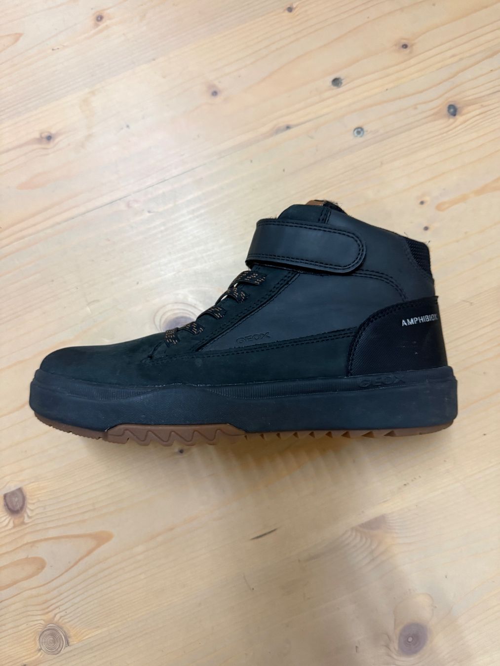 Scarpe per ragazzi: Boots/ Sneaker/ Herbstschuhe – Usato da Brittnau venduto da Malwe 1
