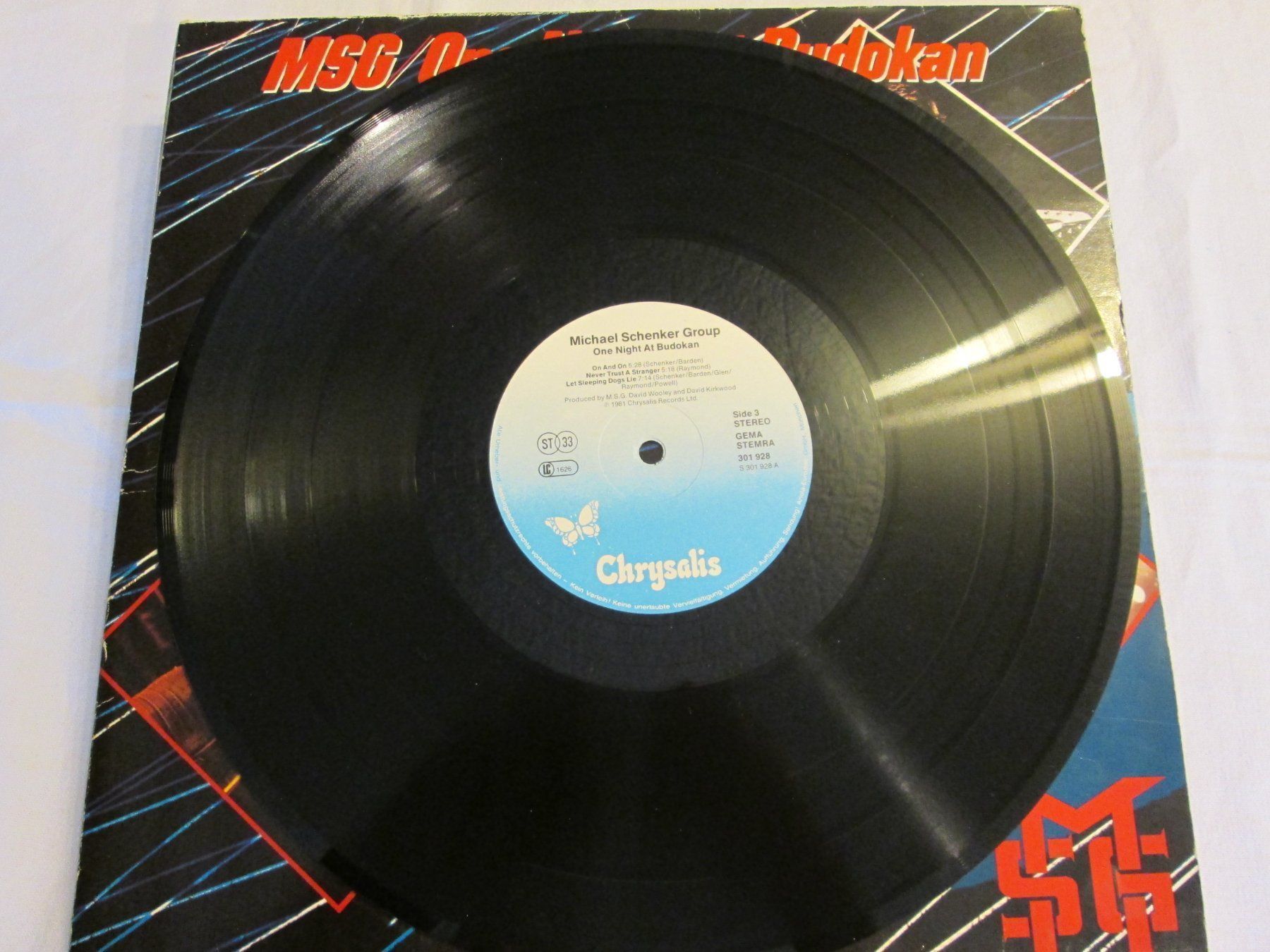 Vinyles: Double Vinyle 33t MSG "One Night At Budokan" 🤘🔥 – D'occasion à la Chaux-de-Fonds par Lampe 5
