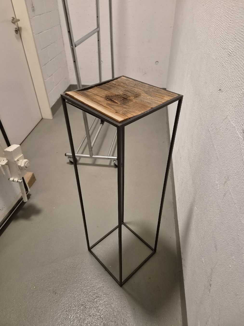 Altro in Decorazioni & Accessori: Ständer Metall Holzrahmen gebraucht – Usato da Zürich venduto da supermanfred4955 1