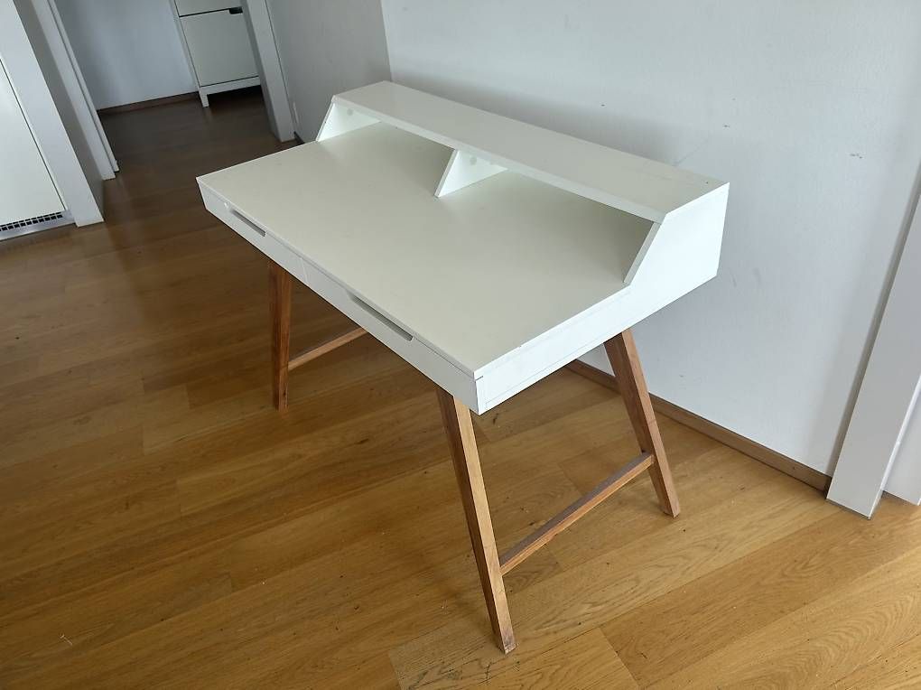 Schreibtische: Schreibtisch – Gebraucht aus Zürich von vacchellifabio 1
