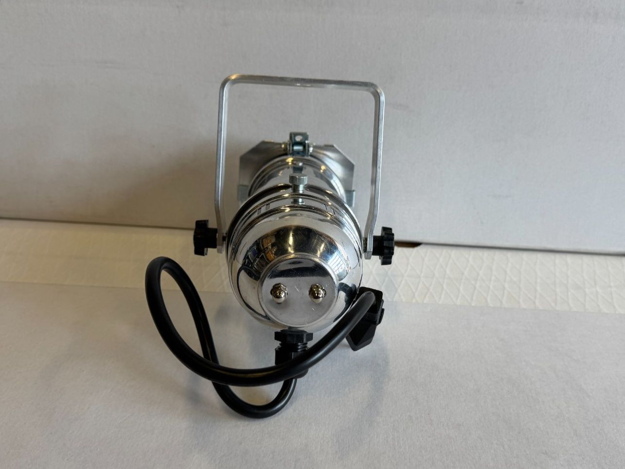Lampade: 2 er Set Varytec Par 20 Spot Scheinwerfer poliert silber – Nuovo e nell'imballaggio originale da Däniken SO venduto da Profog1 5