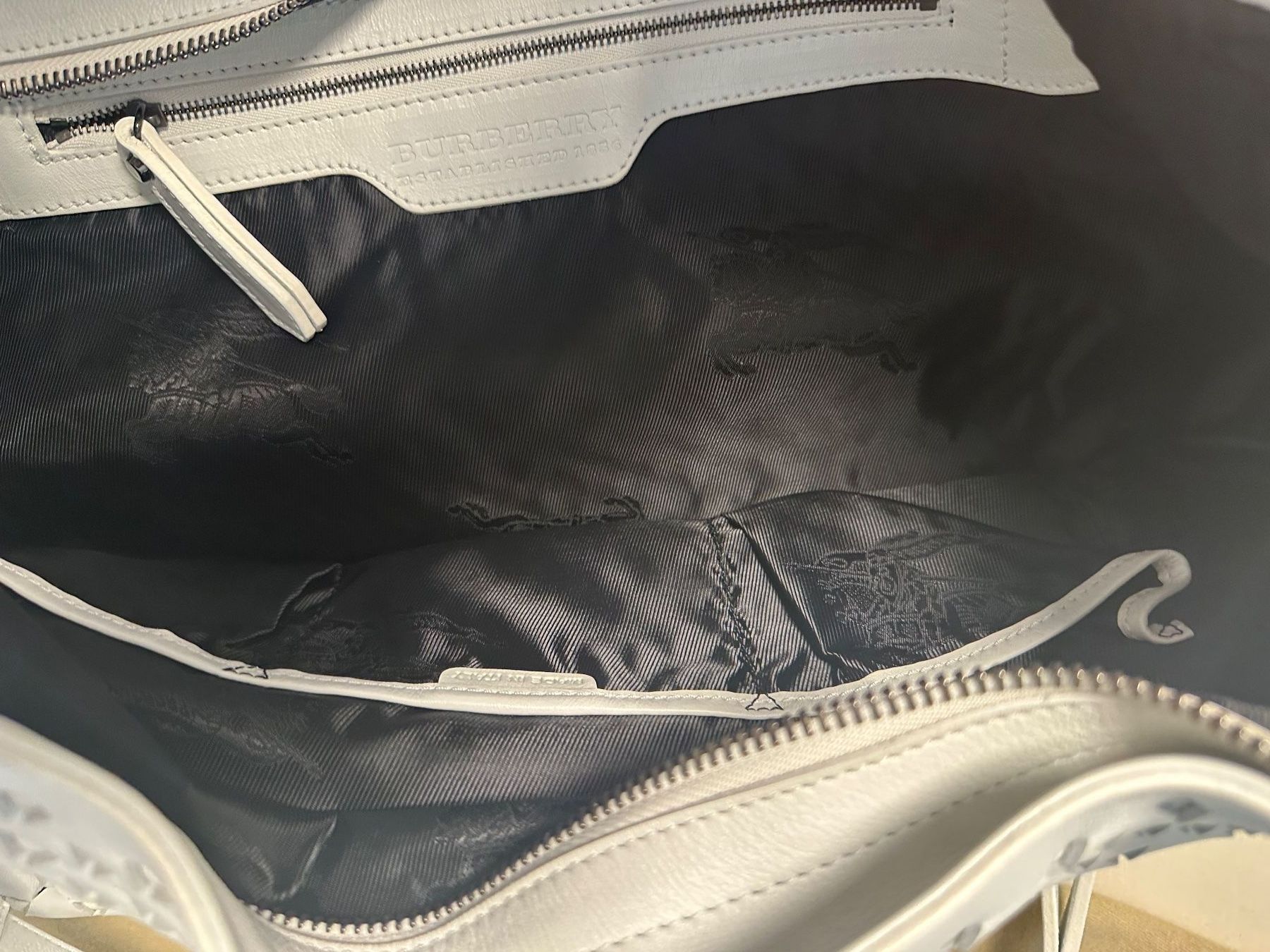 Burberry Borse da donna: Burberry Tasche, einmal getragen – Nuovo (secondo la descrizione) da Freienbach venduto da CH_SZ_GiiG 2