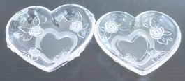 2 Süsse Herz Schalen aus Glas mit Rosenmuster Top
