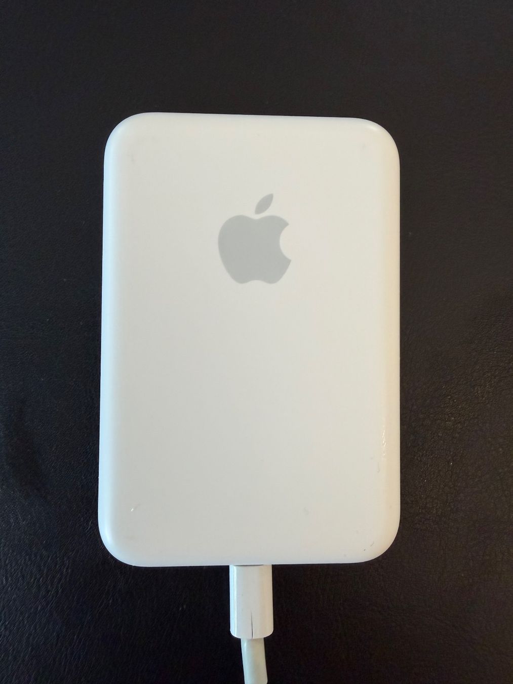 Apple Batterie: Original Apple MagSafe Battery Pack für iPhone – Usato da Horgen venduto da rei_8k7q 1