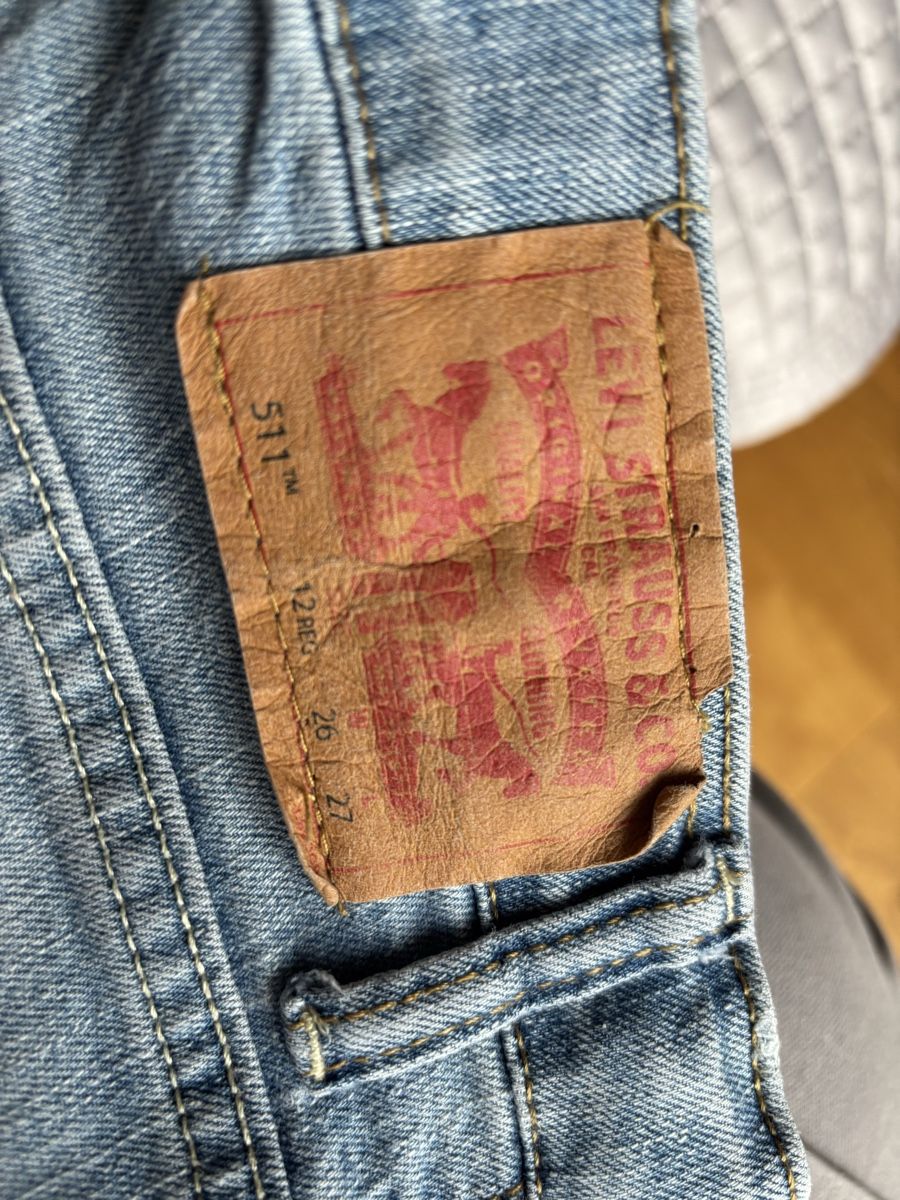 Levi's Jeans: Levi’s Jeans hellblau Größe 12 – Nuovo (secondo la descrizione) da Thalwil venduto da ver_j2lw 3
