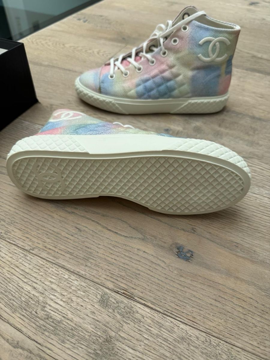 Chanel Damenschuhe: Neue Chanel Turnschuhe  – Neu (gemäss Beschreibung) aus Flüelen von NataliyaRohal 1