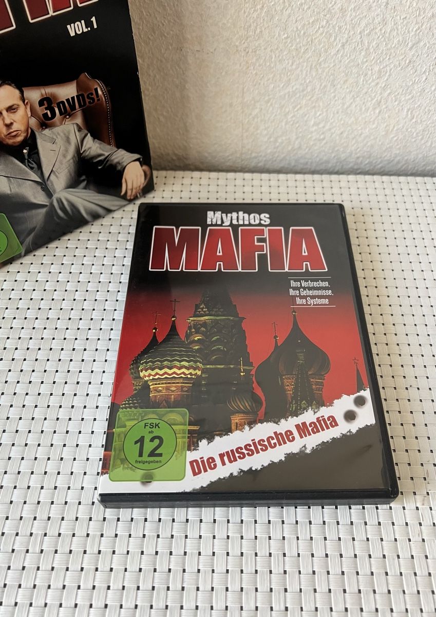 Alle DVDs: Mythos MAFIA - 3 DVDs – Gebraucht aus Flawil von NiceT 4