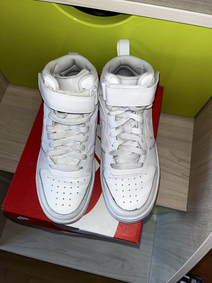 Nike Scarpe da uomo: Stylische Nike Sneaker Grösse 36 – Usato da St. Gallen venduto da Starlord77 1