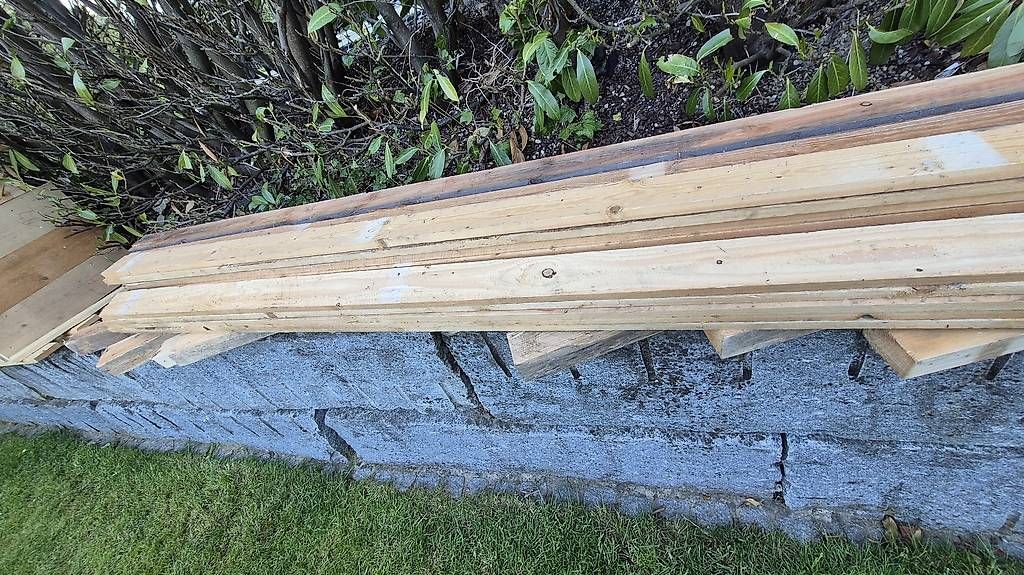 Articoli in legno: BRETTER HOLZ 27 St. – Usato da Fisibach venduto da Lorobin