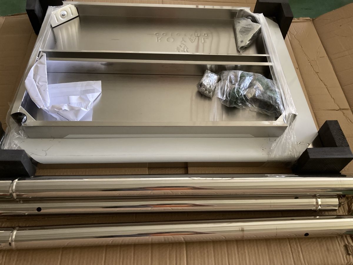 Tavoli: Robuster Edelstahltisch - Ideal für Küche oder Werkstatt! – Nuovo e nell'imballaggio originale da Aarwangen venduto da to-hirschi 2