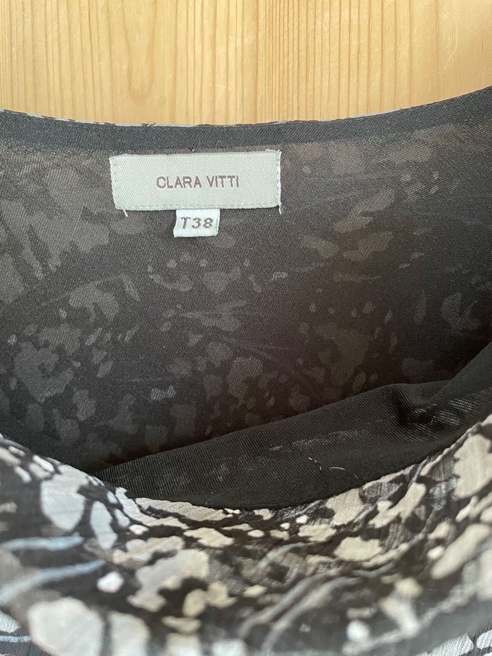 Kleider: Elegantes Kleid Clara Vitti Gr 36 – Gebraucht aus Rüti ZH von kar_xx9l 1