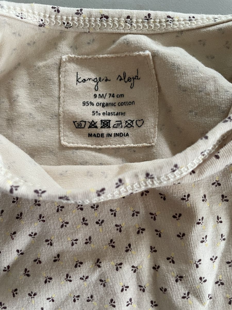 Konges Slojd Pyjamas & Ähnliches: Konges Slojd Strampler - Gr. 9 Monate – Gebraucht aus Brugg AG von Elle_1 1