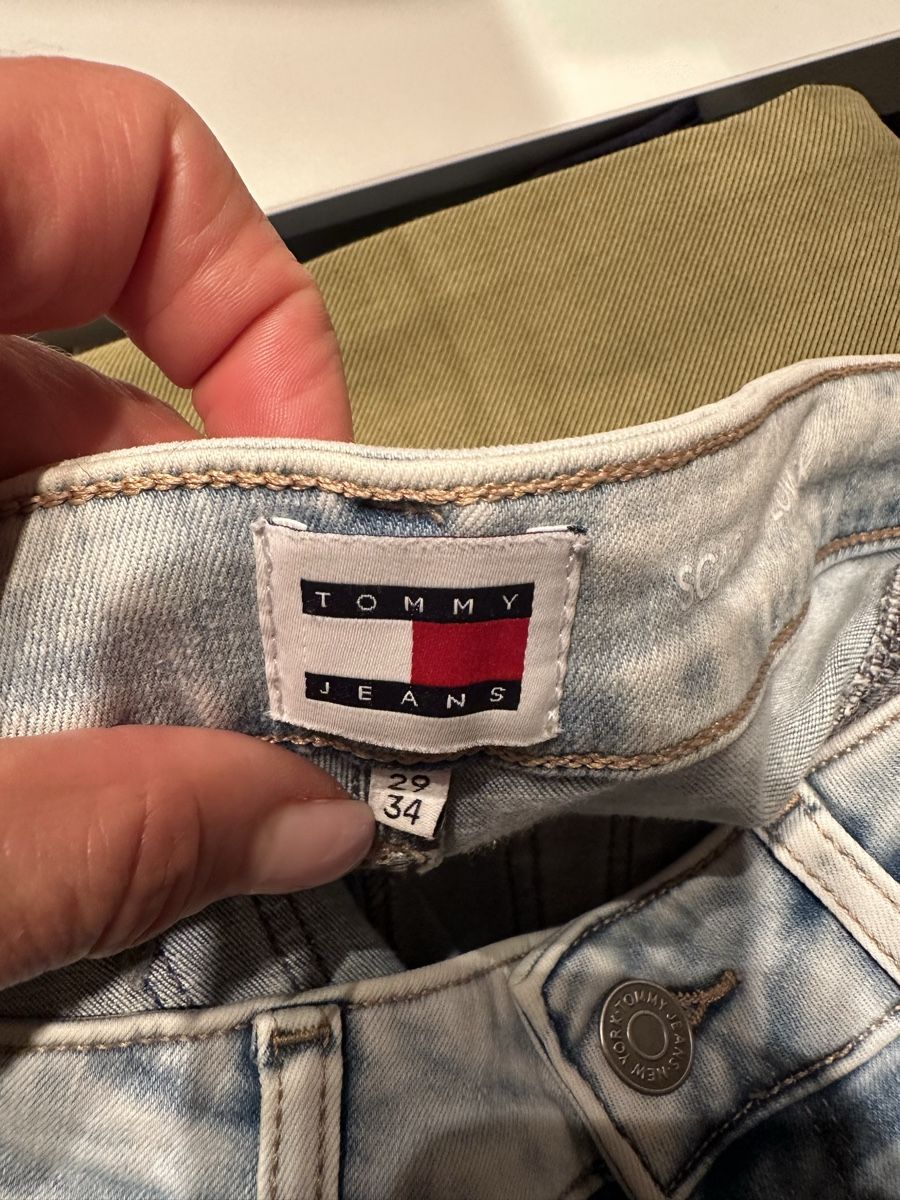 Jeans: Jeans Tommy Hilfiger 29/34 – Gebraucht aus Biglen von silberpfeil25 2