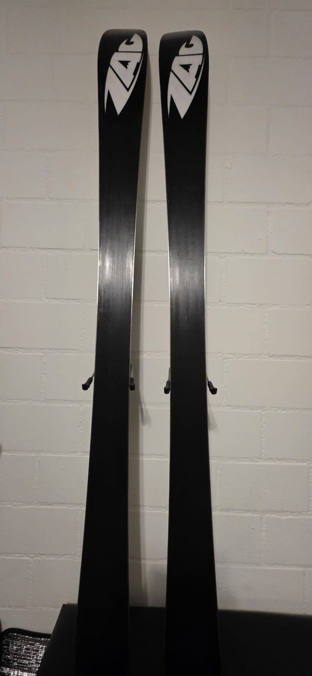 Skis: ZAG-Freeride-Ski – D'occasion à Gossau SG par KuhnSG 1