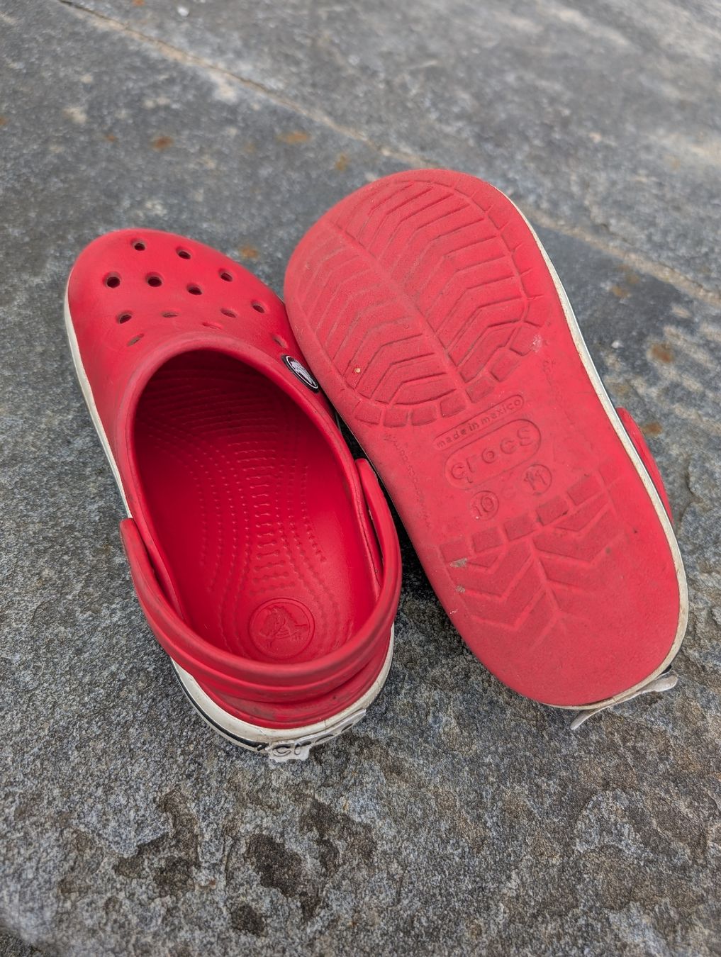 Crocs Scarpe per ragazzi: Sandalen Crocs, Grösse 27/28 – Usato da Winterthur venduto da voan 2