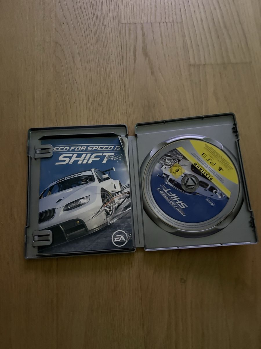 Jeux: PS3 Need for Speed Shift Platinum | Komplett  – D'occasion à Aarau par ruedinho 2