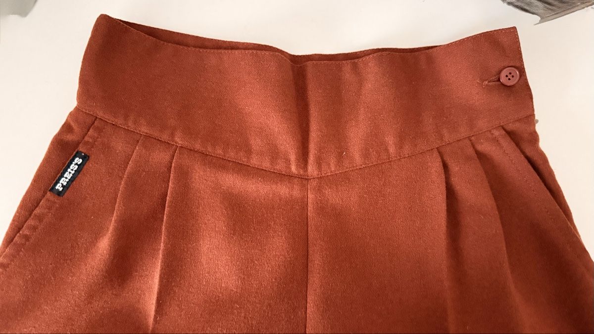 Pantaloni: High-Waisted Trousers - Brown, Size 40 – Usato da Zollikerberg venduto da MK-13 2