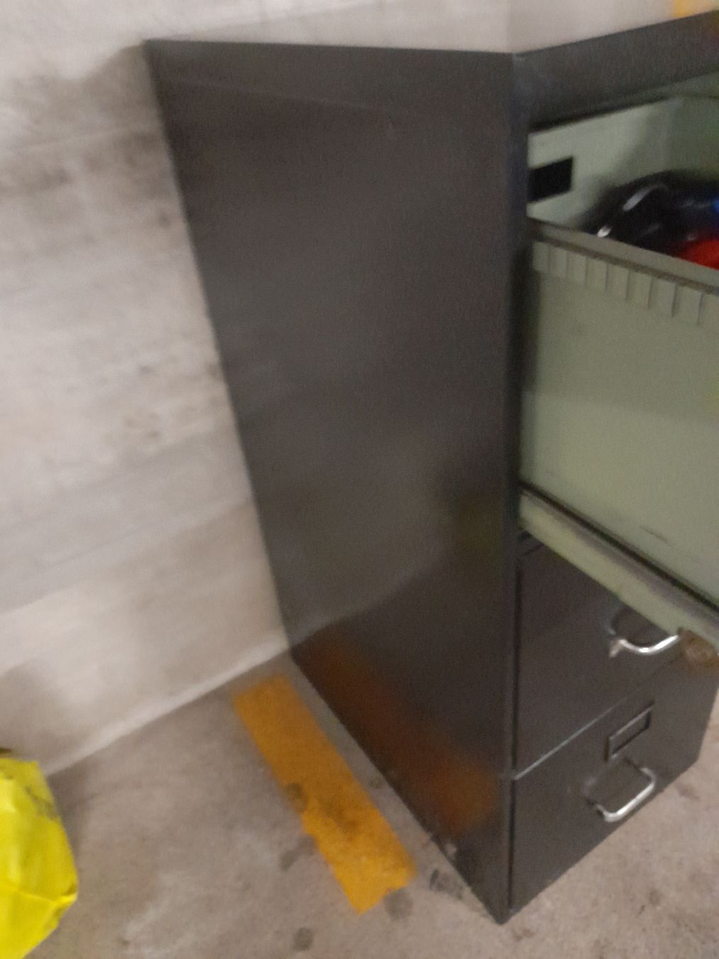 Armadi: aktenschrank – Usato da Glattbrugg venduto da B_B 2