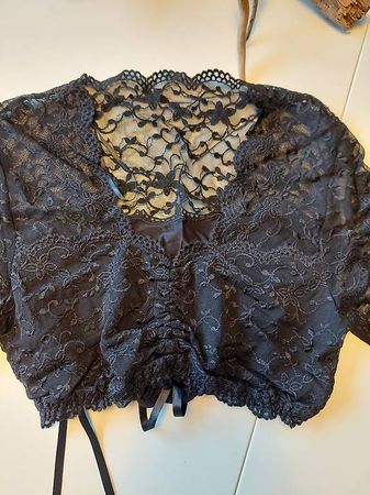 ! Dirndlblusen Avena schwarz & weiss / Gr. 36 !