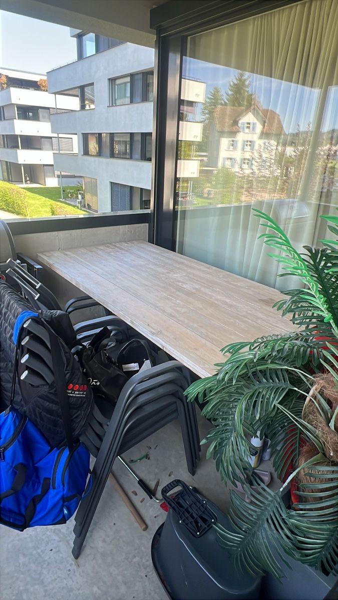 Set di tavolo e panche: Gartentisch mit 8x Stühle – Usato da Münchwilen TG venduto da NoWindowsShopper