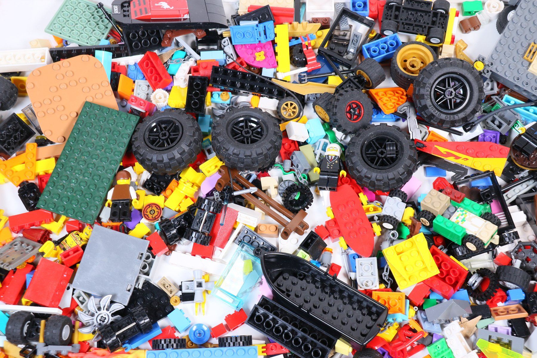Lego Kit di costruzioni: 1.5 kg. Legoteile mit Minifiguren – Usato da Hettlingen venduto da Scholi99 2